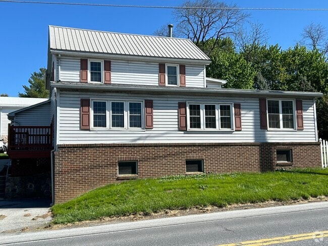 Building Photo - 245 Fetterville Rd Rental