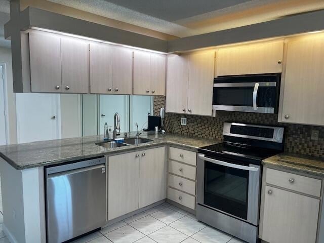 Photo - 4701 Roxbury Ct