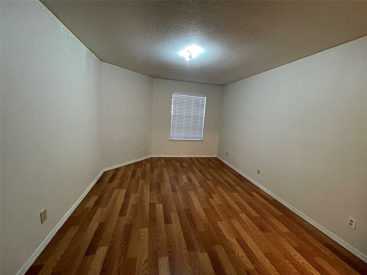 Photo - 9700 Leawood Blvd Unit 1908