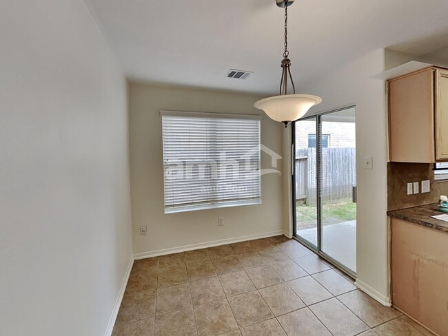 Photo - 2322 Old Ox Rd