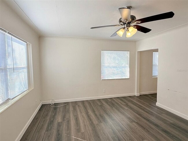 Photo - 1543 43rd St S