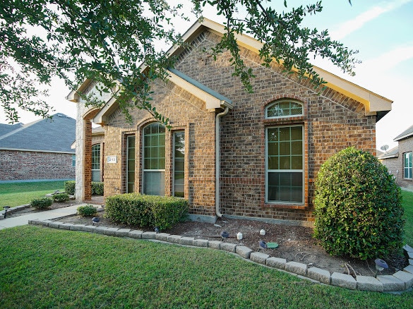 Photo - 213 Warbler Dr