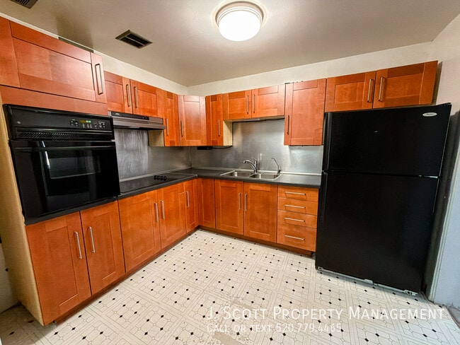 Photo - 2801 W Glenrosa Ave