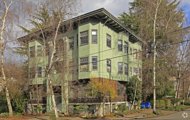 Building Photo - Baird Apartments