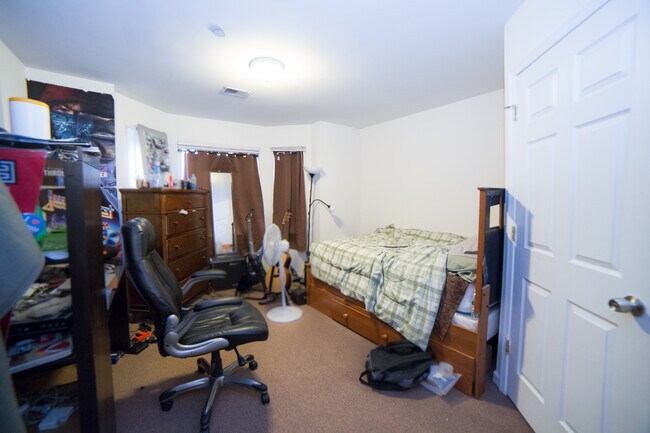 Photo - 1836 N Bouvier St