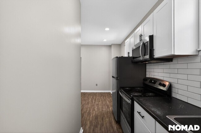 Photo - 1321 N 60th St