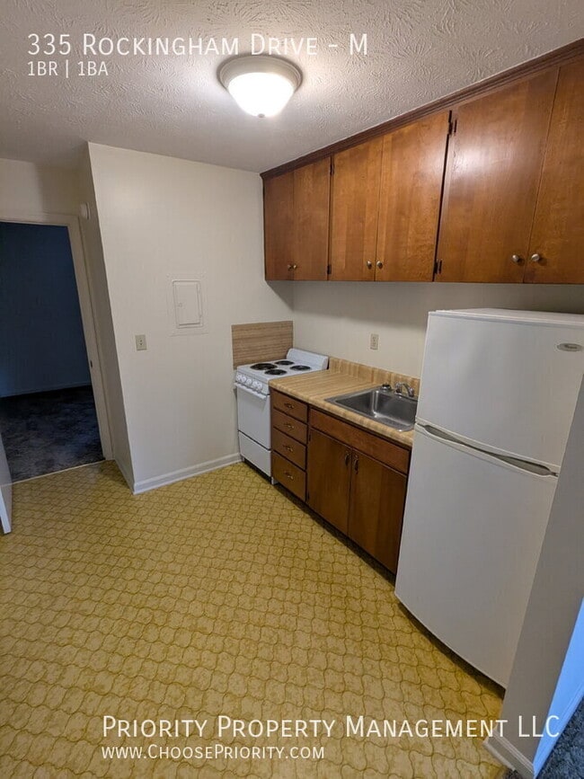 Photo - 335 Rockingham Dr Unit M