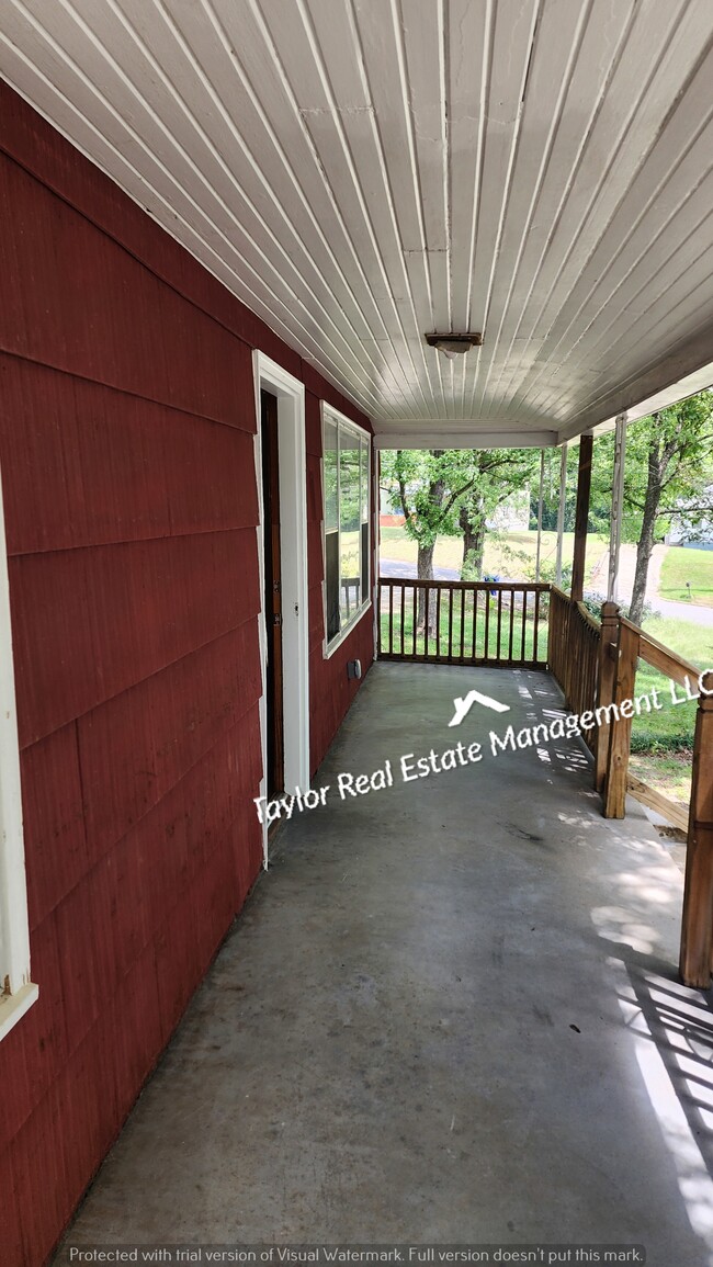 Photo - 1329 Sunnyside St