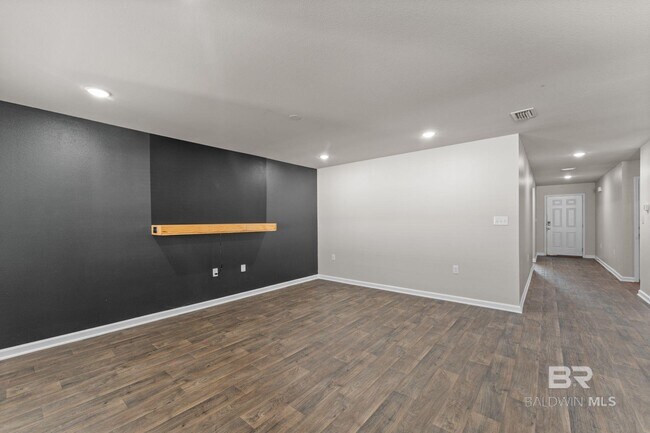 Photo - 10767 War Emblem Ave Apartamento