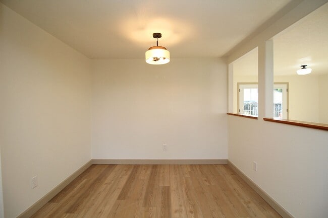 Photo - 11318 NE Siskiyou St