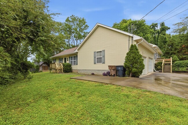 Photo - 2642 Hibbitts Rd