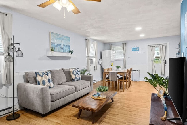 Photo - 1427 W Ocean View Ave Unidad ID1328010P
