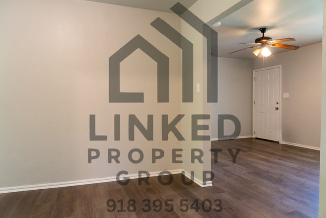 Photo - NEWLY RENOVATED 2 BEDROOM HOME!