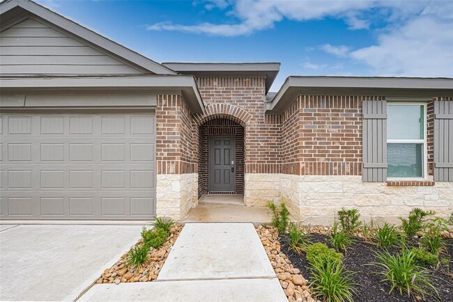 Building Photo - 27306 Sunterra Village Dr Rental