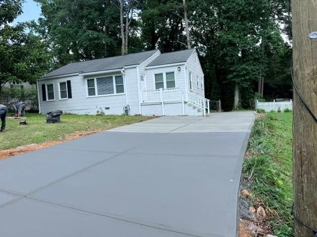 2005 Benson Ave SE