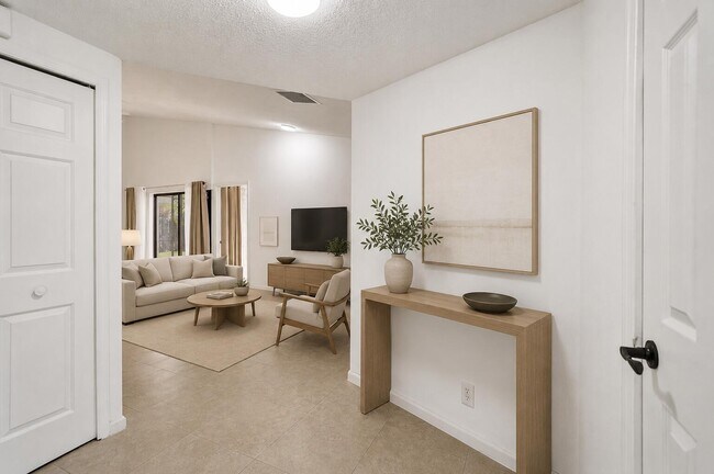 Photo - 820 NW 21st Way