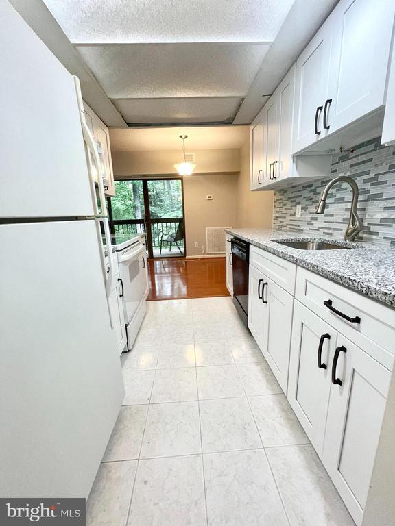11623 Stoneview Square Unit 11C