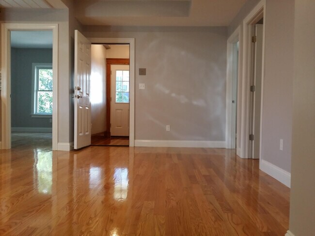 Photo - 43 Parkton Rd Unit 1