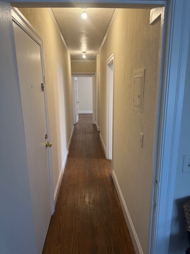 Photo - 287 41st St Unit 2