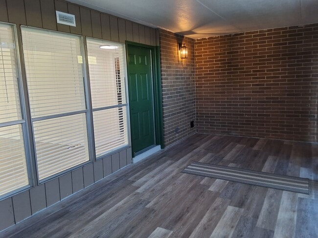 Photo - Knoxville 37923 - 2 bed 2 bath condo - cal...