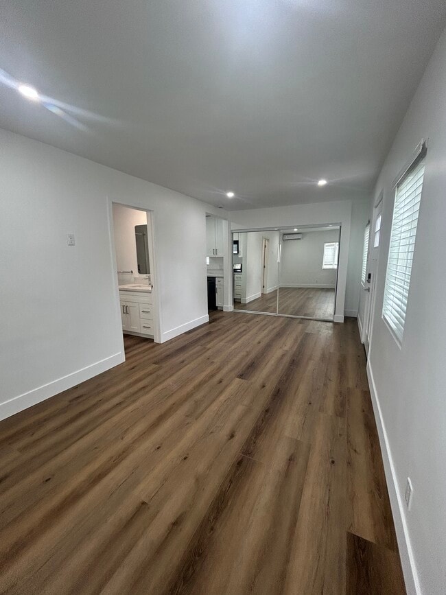 Photo - 1022 Tait St