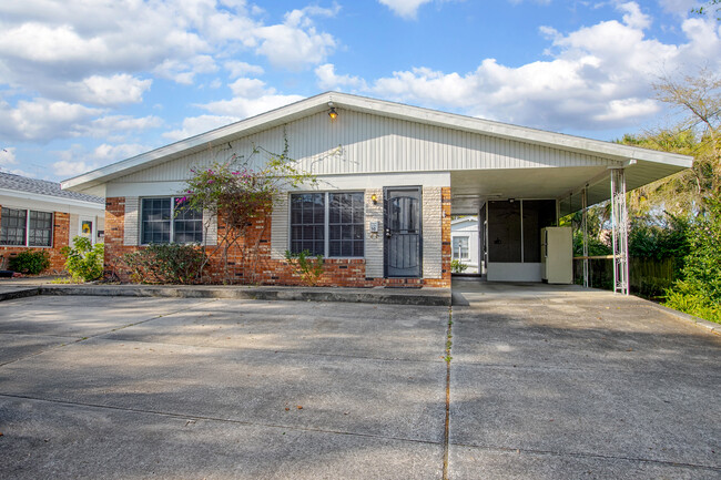 2/1 DeLand, Steps from Stetson! $1,600/mon... - 2/1 DeLand, Steps from Stetson! $1,600/mon... Rental