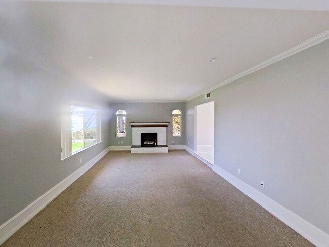 617 E Avenida San Juan