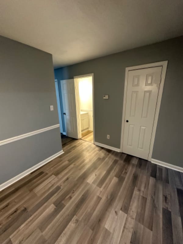 Photo - 716 Glenshire Dr