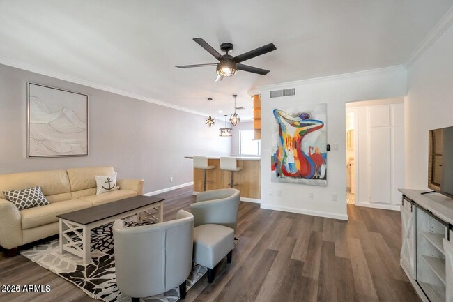 Building Photo - 721 E Montebello Ave Unit 225