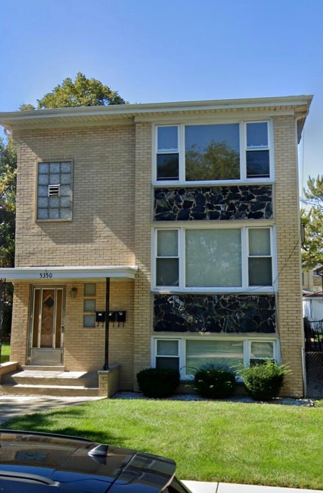 Photo - 5350 N Central Ave Apartments Unit 1