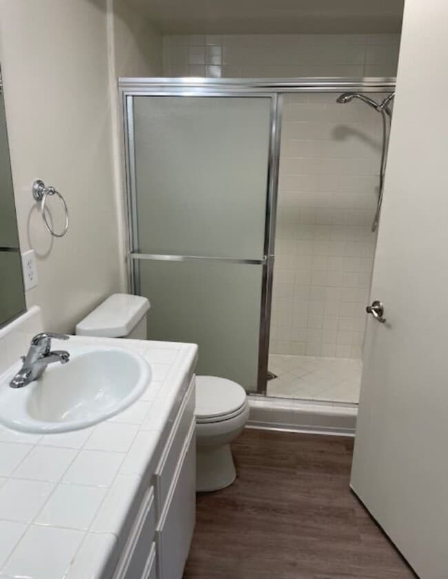 Photo - 4540 Natick Ave Unidad 304