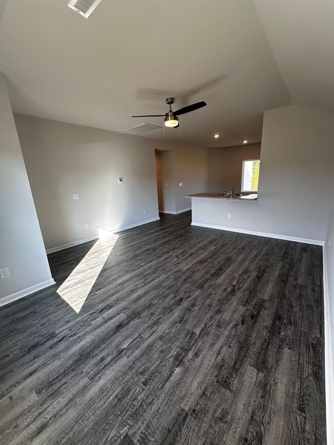 Photo - 2025 New Build Home for Rent!