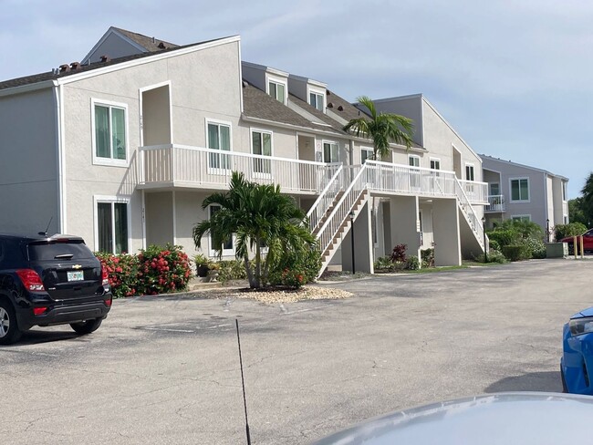 Furnished 2 Bedroom-2 Bath Condo in Estuar... - Furnished 2 Bedroom-2 Bath Condo in Estuar...