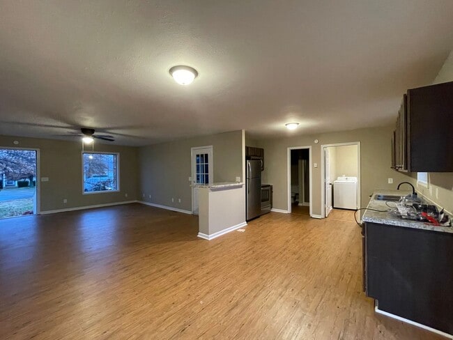 Photo - 2 bed 2 bath Duplex with Garage Unit B