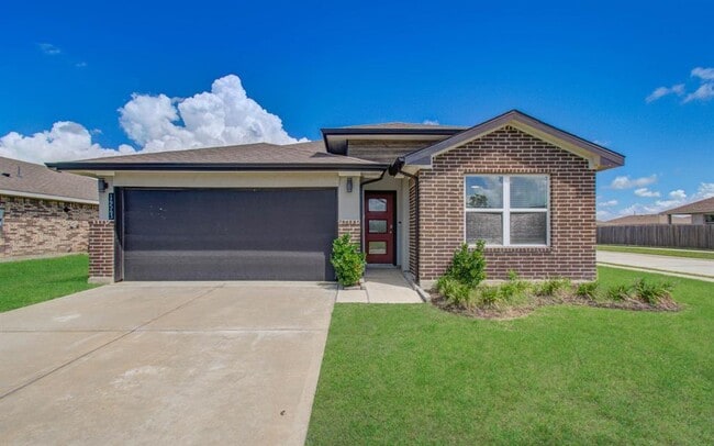 Building Photo - 14543 Rain Tree Dr Rental