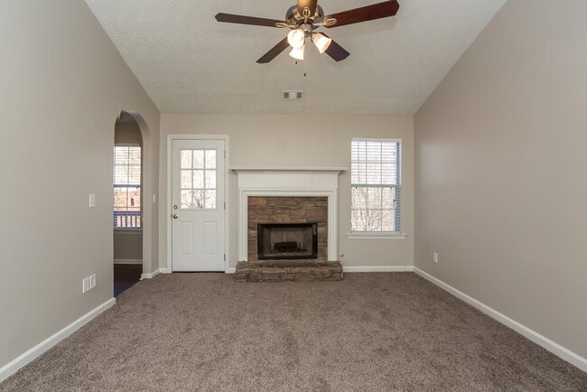 Photo - 430 Summer Hill Cir