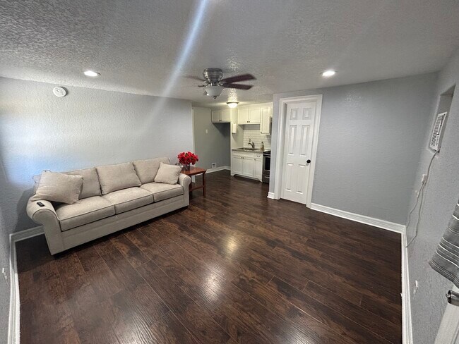 Photo - 12547 Eiker Rd Unit Country Home Guest House