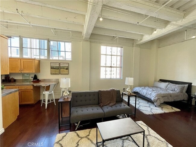 Photo - 312 W 5th St Unit 826