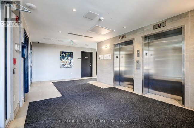 Photo - 200 Lagerfeld Dr Unit 527