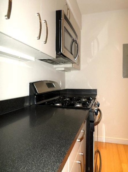 Photo - 650 Albany St Unidad #406