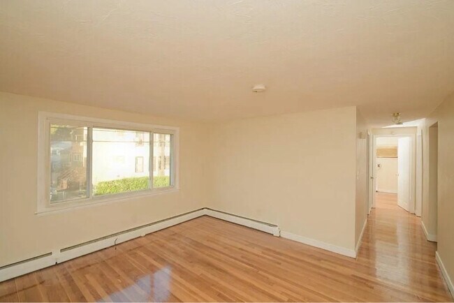 Photo - 19 Crossman St