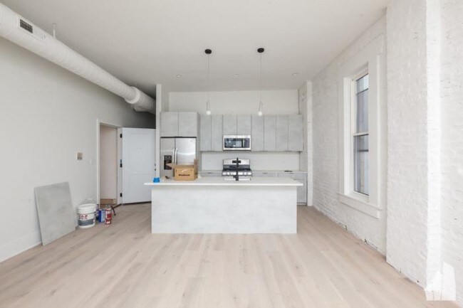 Photo - 4 bedroom in CHICAGO IL 60607 Unidad 3N