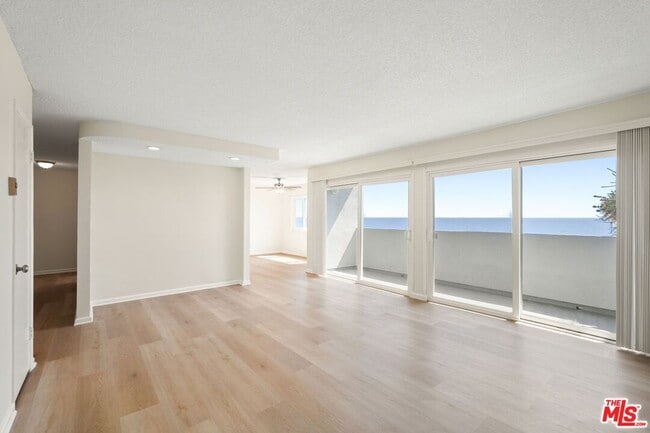 Photo - 18004 Coastline Dr Unit 19