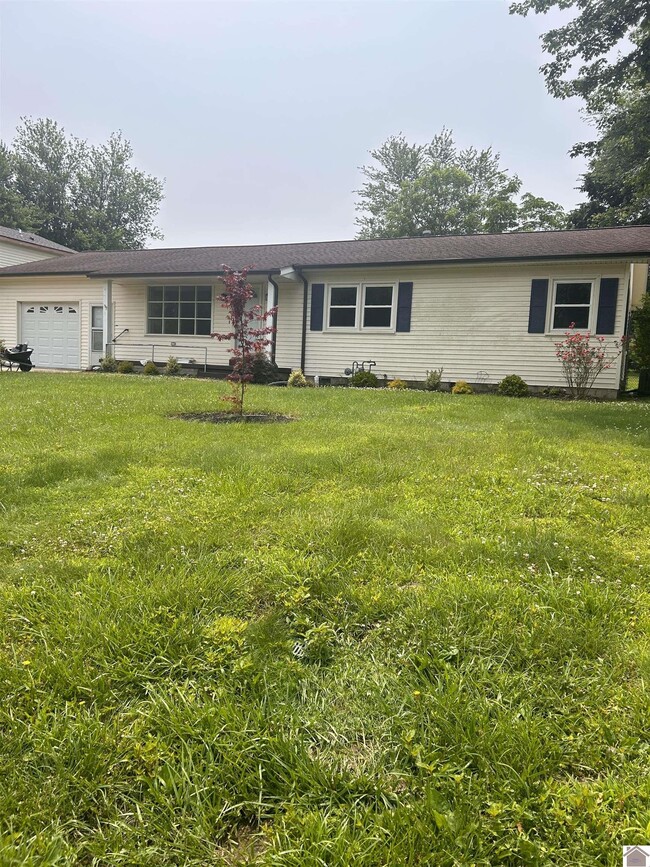 Photo - 160 Kimberly Dr House