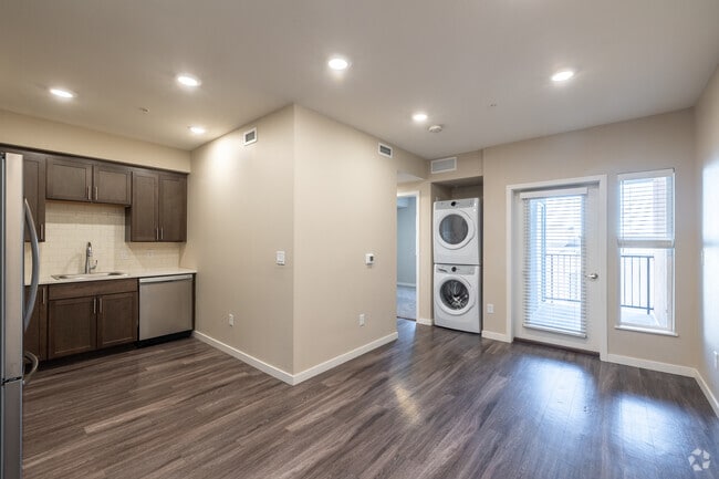 1BR, 1BA- 480SF - Kitchen & Living Room - The Irving