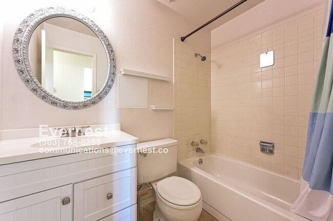 Photo - 2528 E Geddes Pl