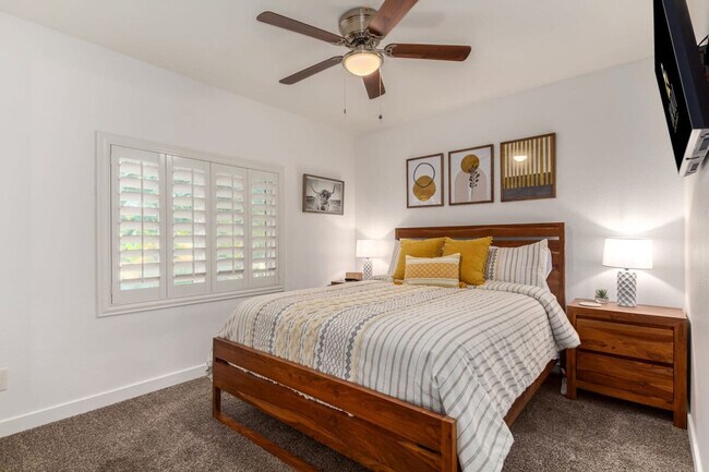 14442 N 50th St Unit SI ID1558623P