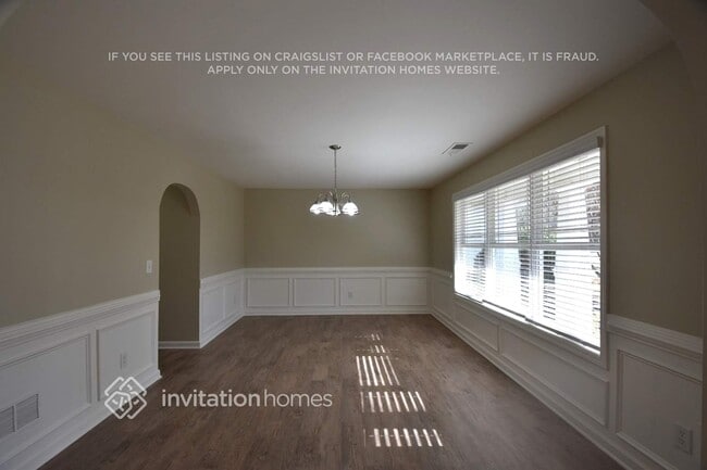 Photo - 3679 Devon Park Ln NW