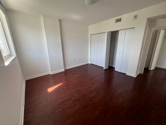 241 NE 27th St Unit A1