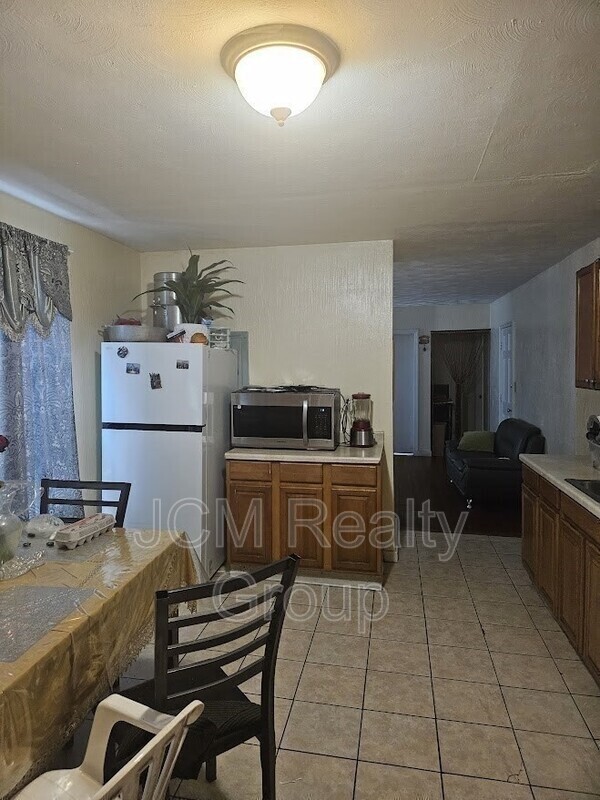 Photo - 192 Chestnut St Unit 3 / 3rd Floor
